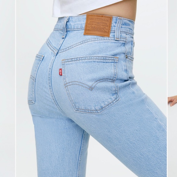 Levi’s High Straight Jeans - Picture 3 of 3